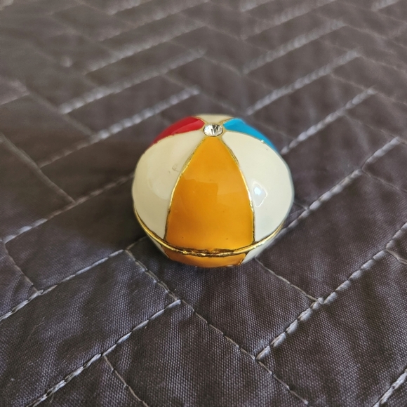 Art Form Objet d' Work of Art Fine Collectibles Enameled Beach Ball Trinket Box - Picture 1 of 16